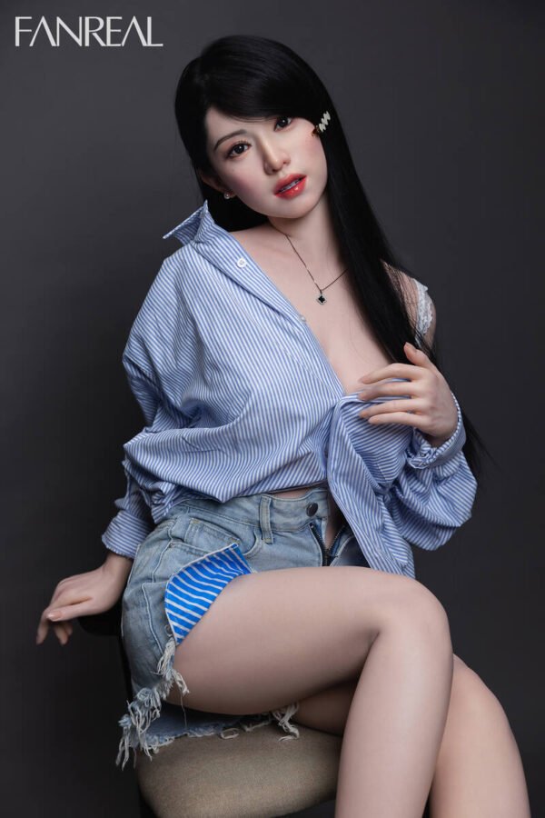 155cm5ft1-F-cup-Silicone-Sex-Doll-–-Kimmy-8-3