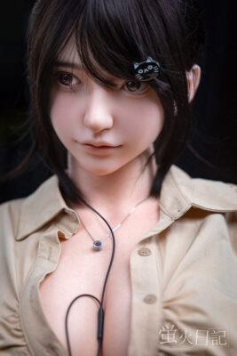 164cm5ft5-G-cup-Silicone-Sex-Doll-–-Lian-10-1