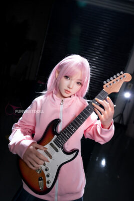 152cm4ft12-D-cup-Silicone-Sex-Doll-–-Nika-3-3