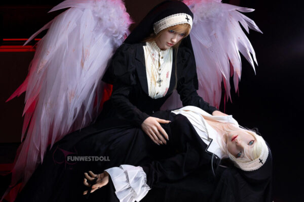159cm5ft3-A-cup-Silicone-Sex-Doll-–-Bella-7-1