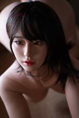 168cm5ft6-J-cup-Silicone-Sex-Doll-–-Qin-Xingran-22