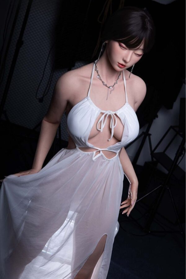 169cm5ft7-D-cup-Silicone-Sex-Doll-–-Number-2-Ice-4-1