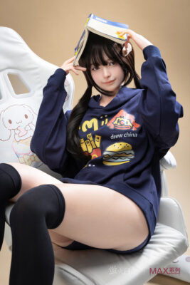 165cm5ft5-D-cup-Max-Real-Skin-Texture-Silicone-Sex-Doll-–-Qiandao-11-1