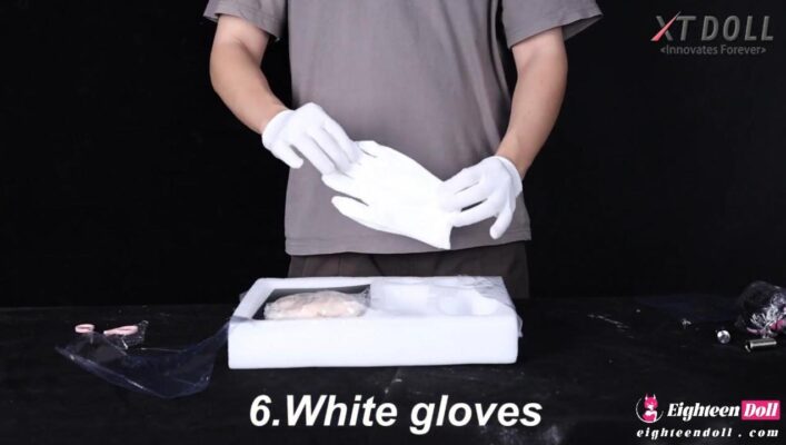 6.White gloves